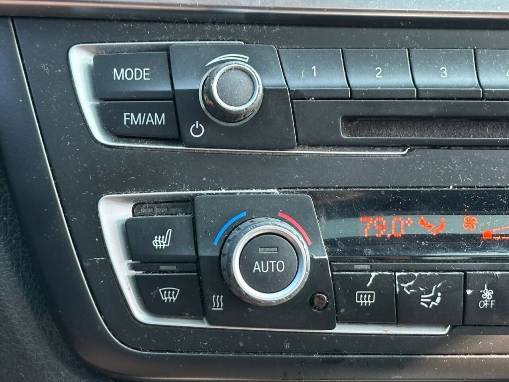 2015 BMW 3 Series Image 39