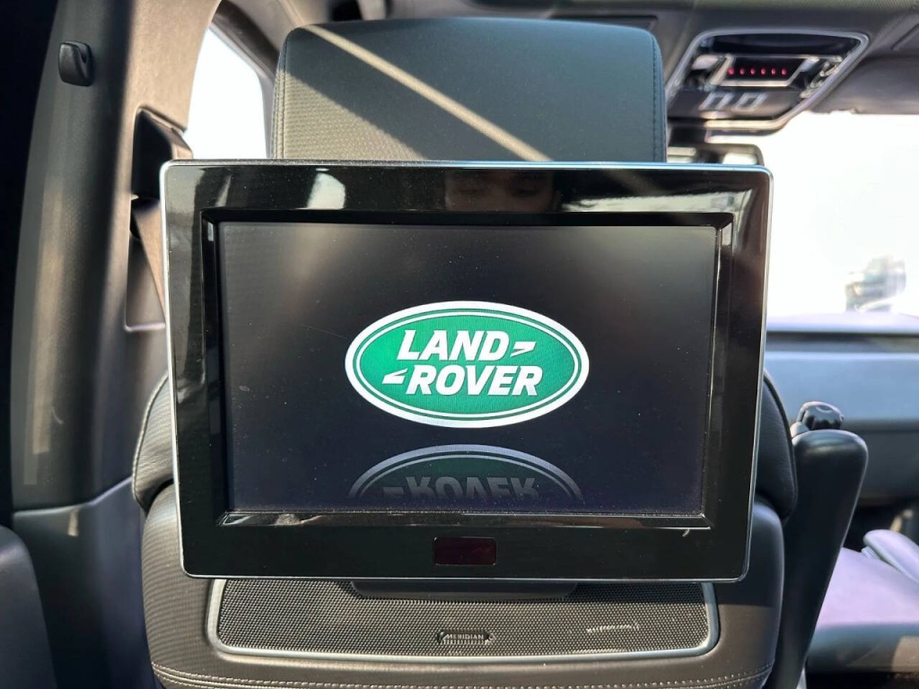 2015 Land Rover Range Rover Image 15