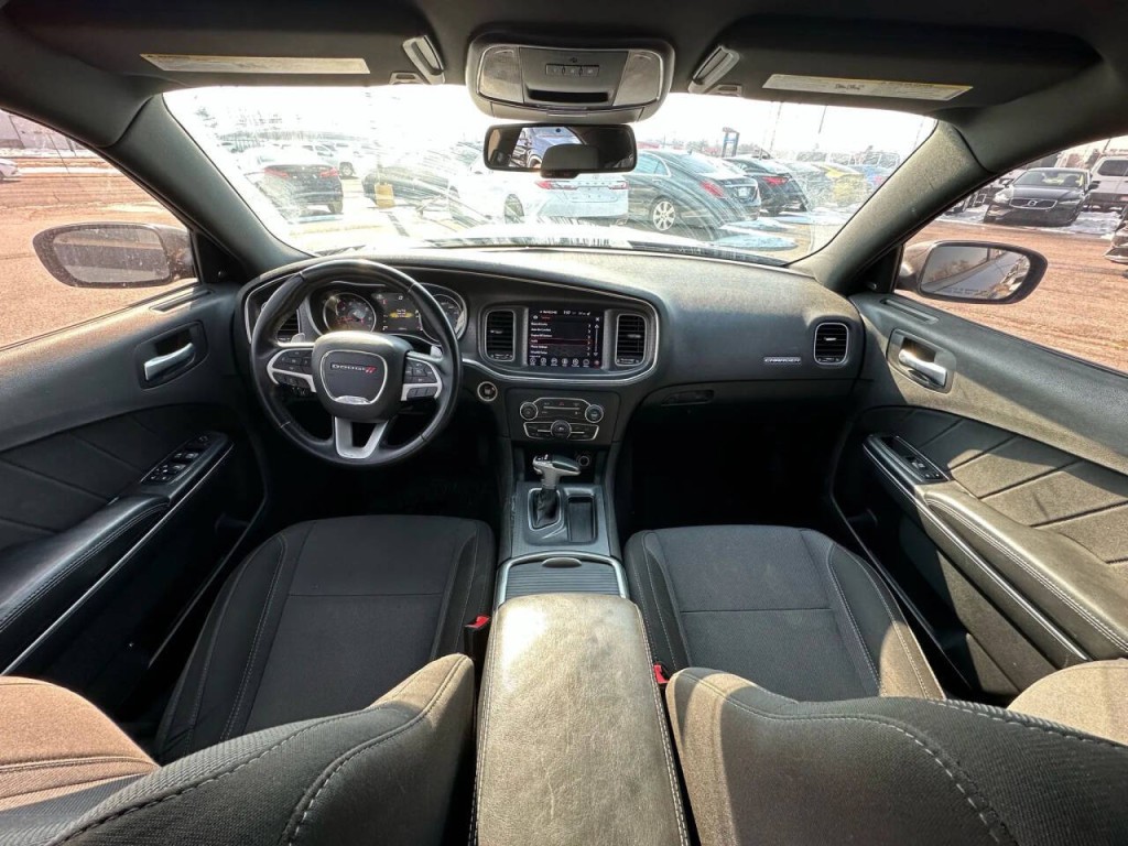 2017 Dodge Charger Image 10