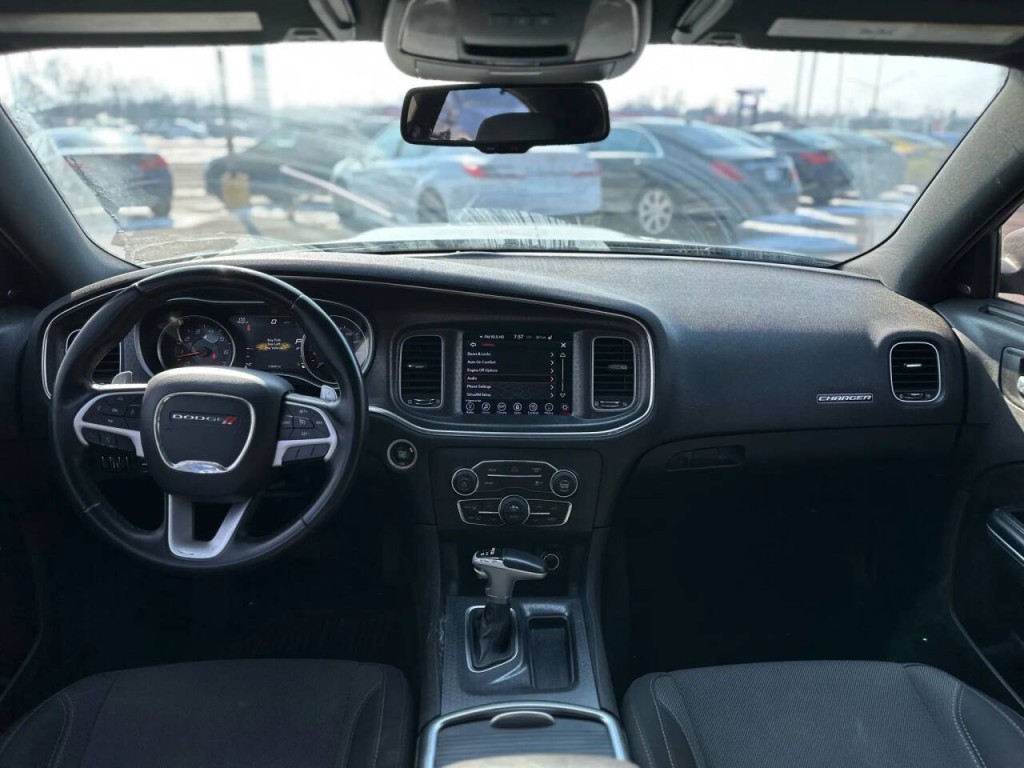 2017 Dodge Charger Image 11