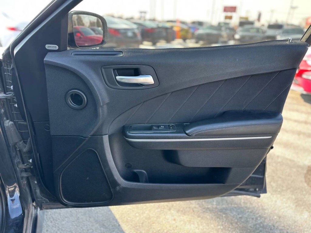 2017 Dodge Charger Image 21