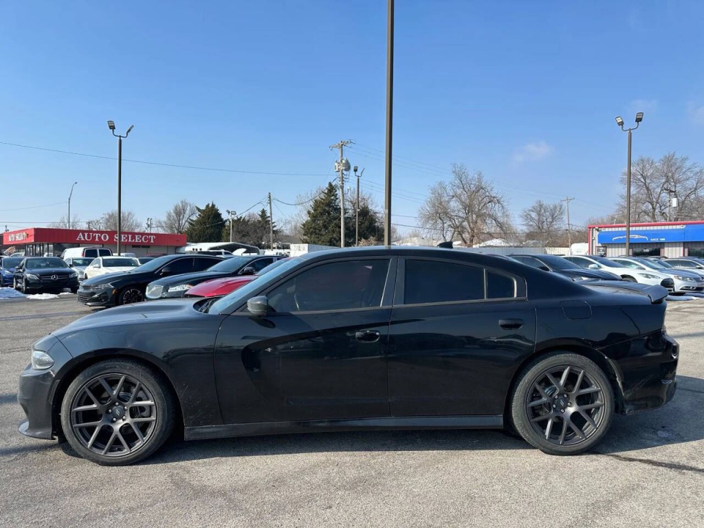2017 Dodge Charger Image 34