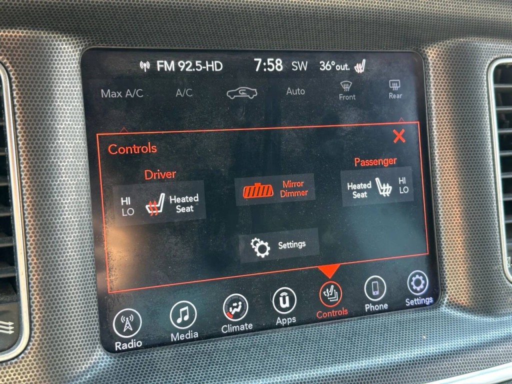 2017 Dodge Charger Image 35