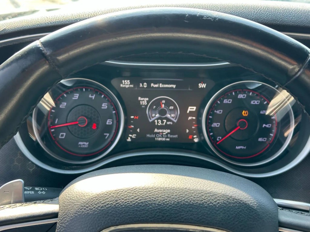 2017 Dodge Charger Image 36