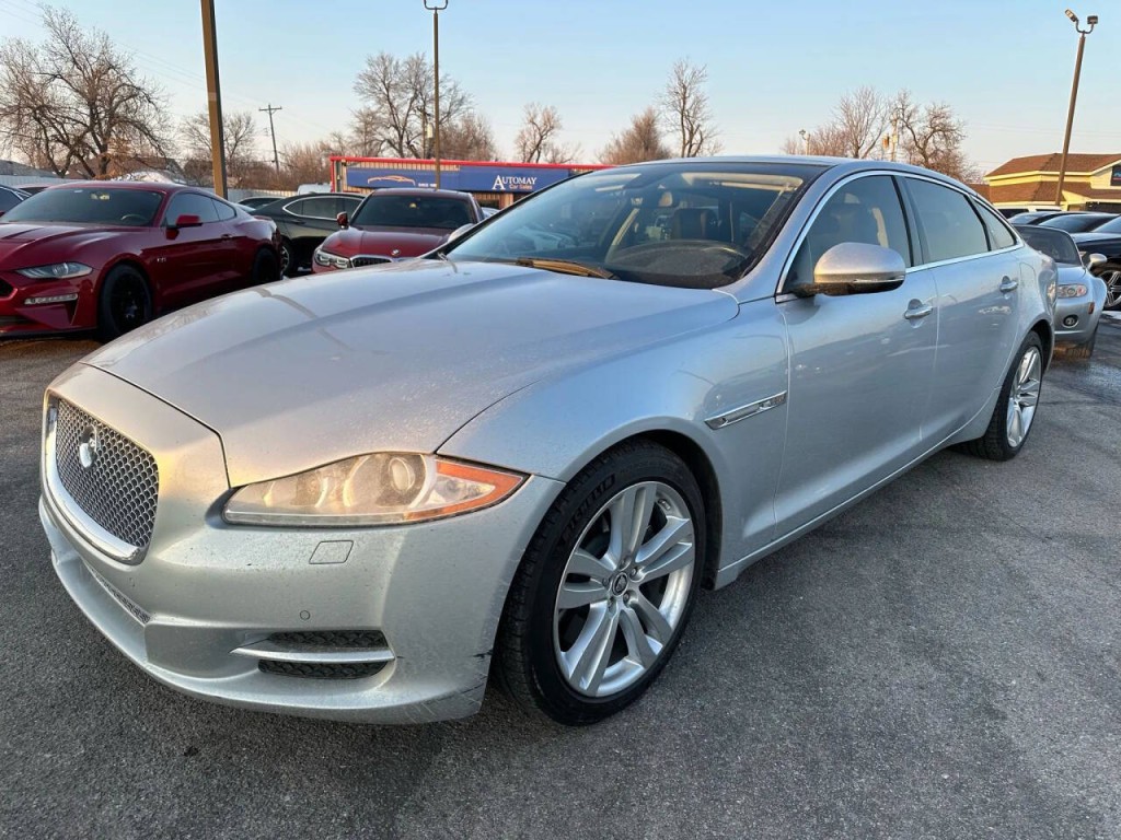 2011 Jaguar XJ Image 27