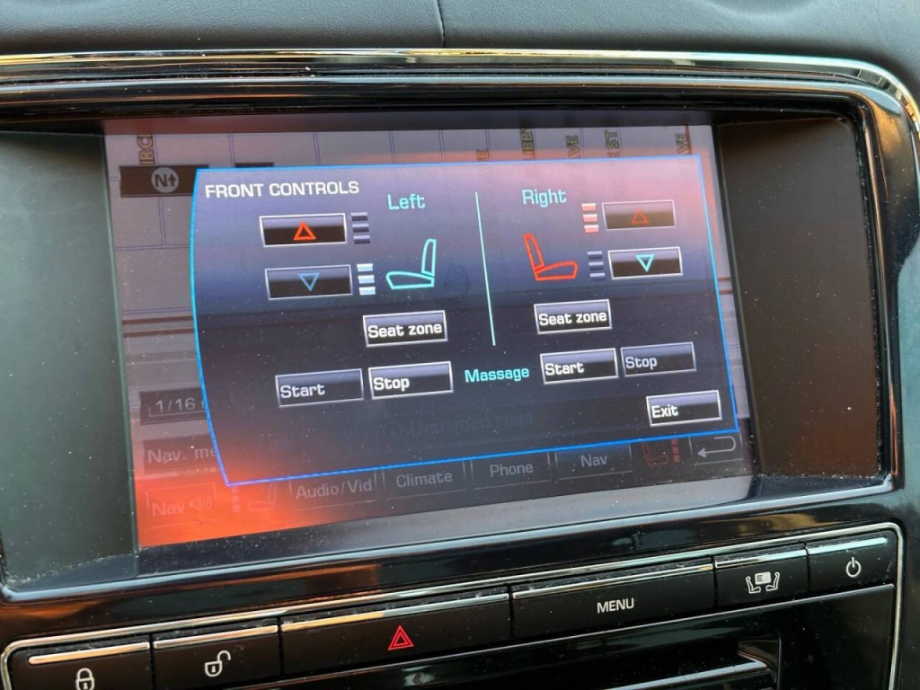 2011 Jaguar XJ Image 43