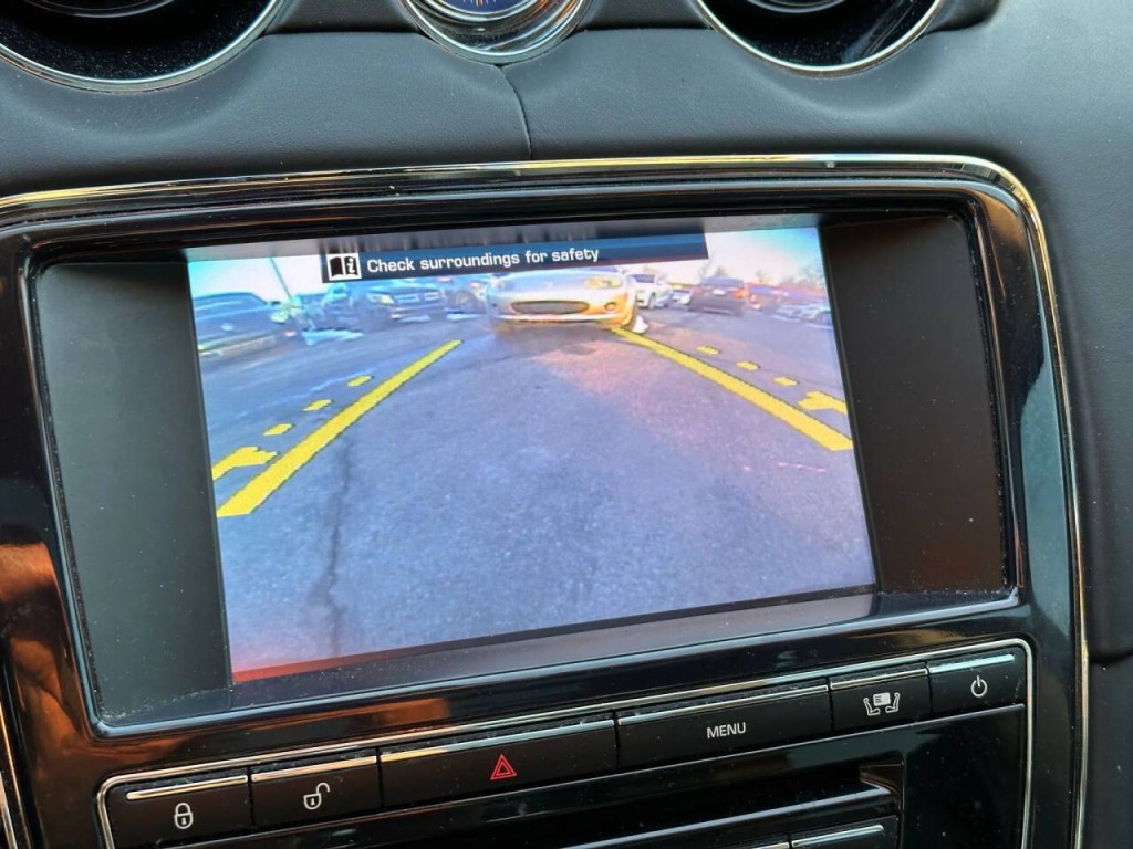 2011 Jaguar XJ Image 44