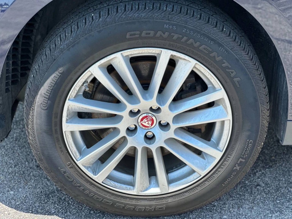 2018 Jaguar F-PACE Image 26