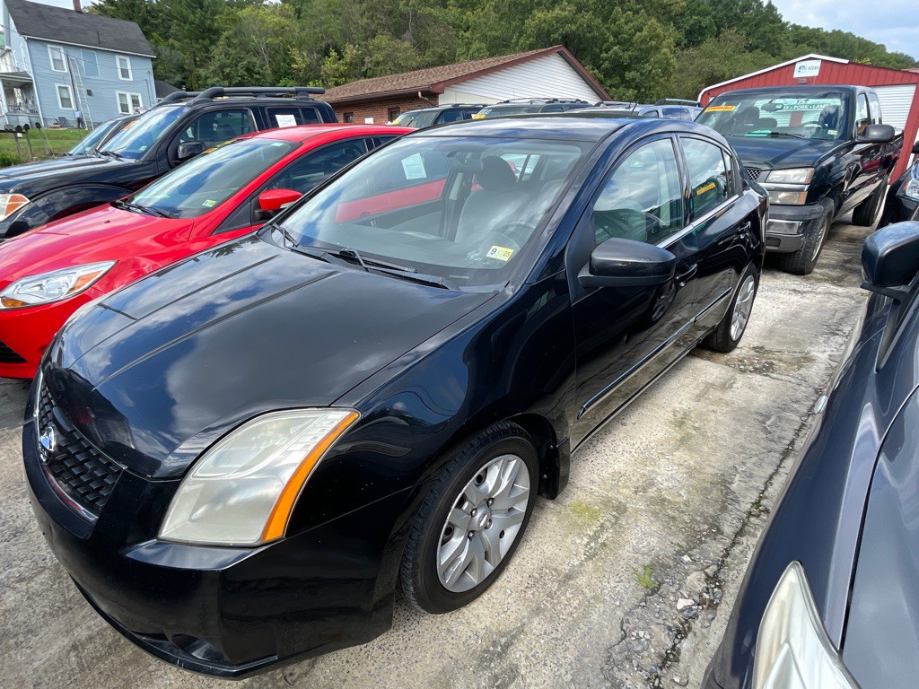 2010 Nissan Sentra Image 2