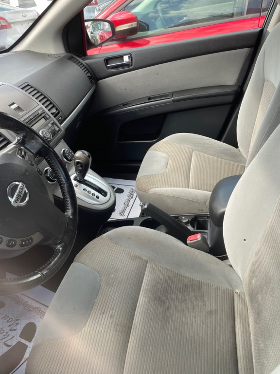 2010 Nissan Sentra Image 1