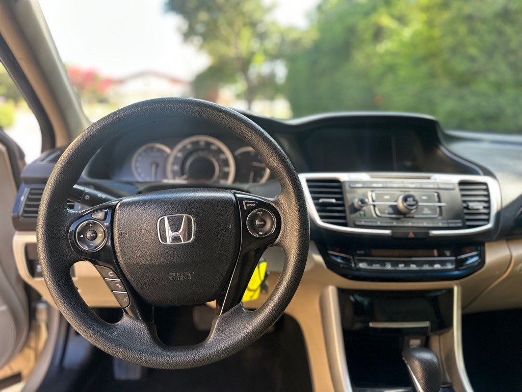 2016 Honda Accord Image 8