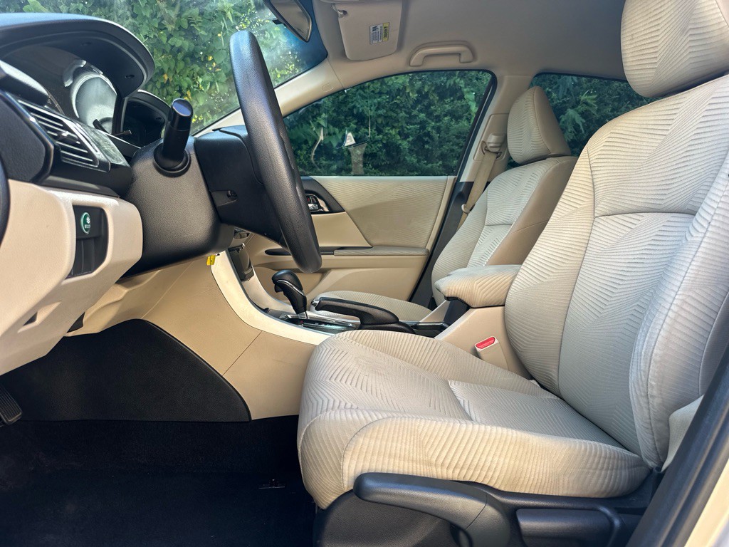 2016 Honda Accord Image 9