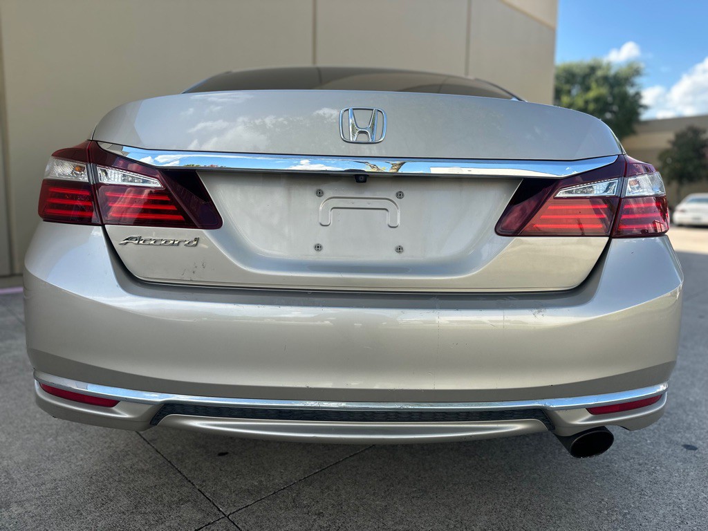 2016 Honda Accord Image 14