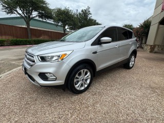 Image for 2019 Ford Escape SE ID: 6646534