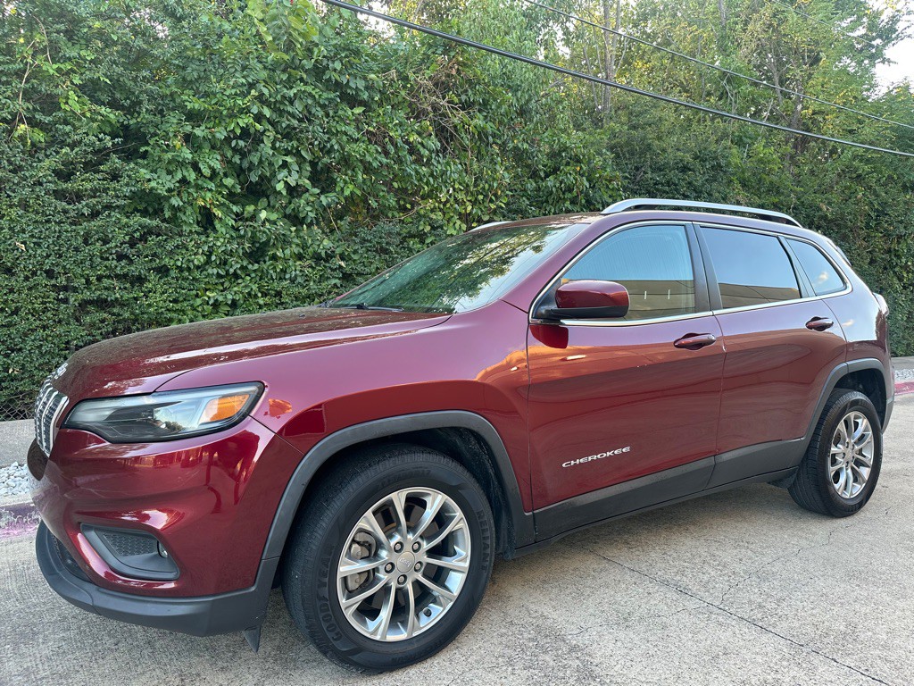 2019 Jeep Cherokee Image 2