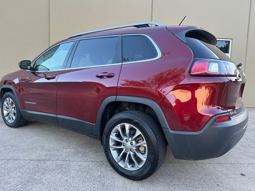 2019 Jeep Cherokee Image 14
