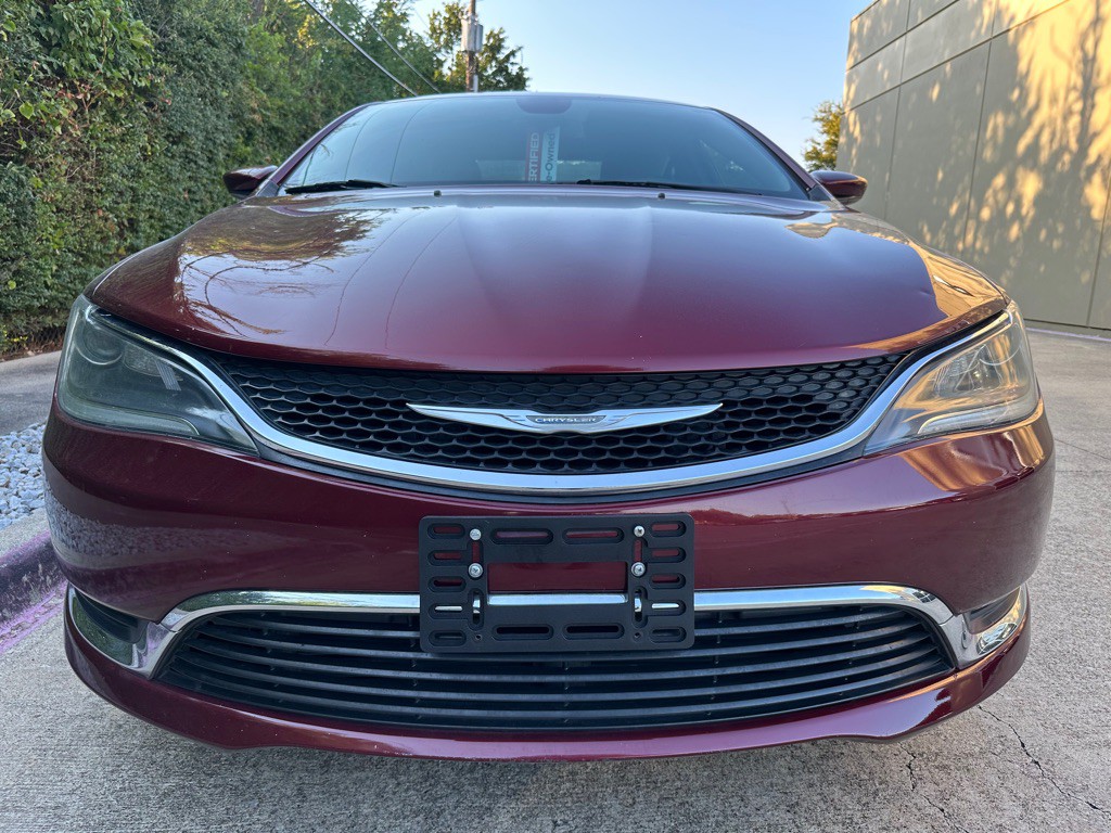 2016 Chrysler 200 Image 5