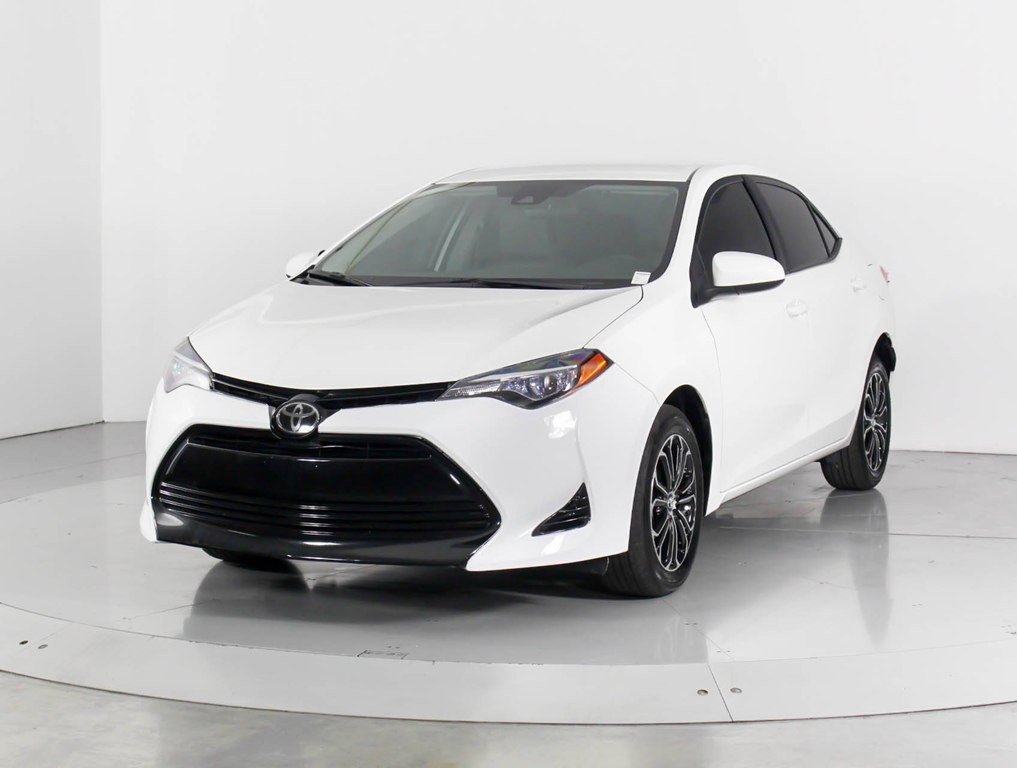 2017 Toyota Corolla Image 1