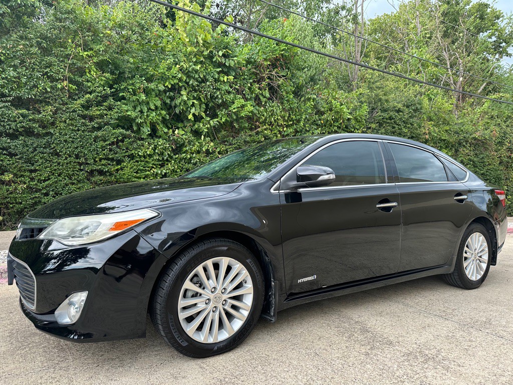 2013 Toyota Avalon Image 2