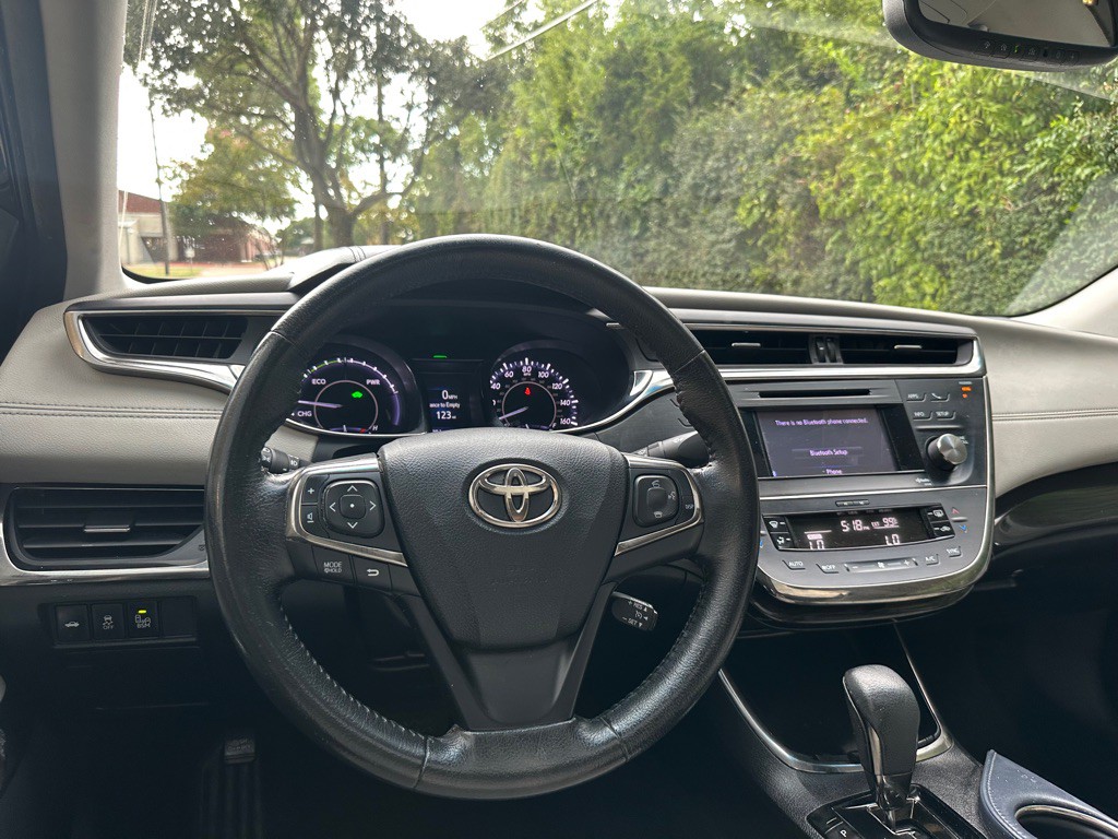 2013 Toyota Avalon Image 8