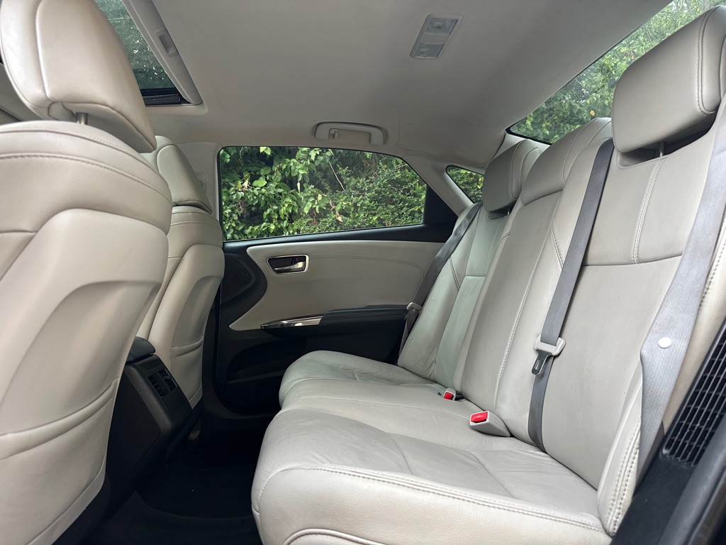 2013 Toyota Avalon Image 11