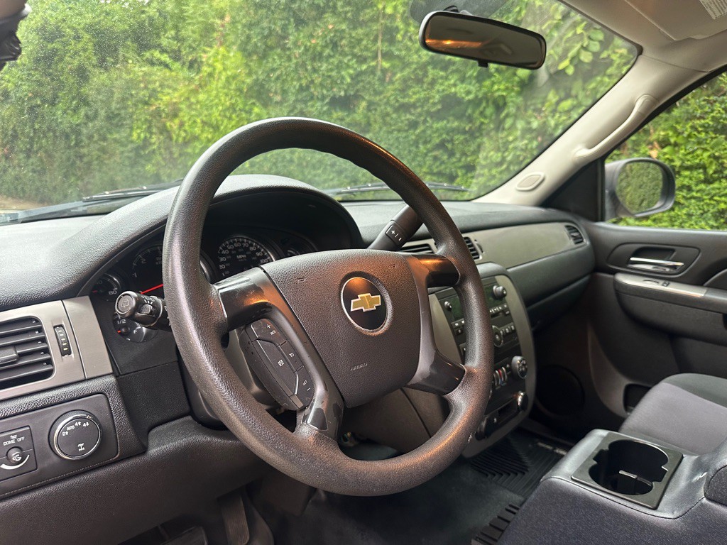 2011 Chevrolet Tahoe Image 7