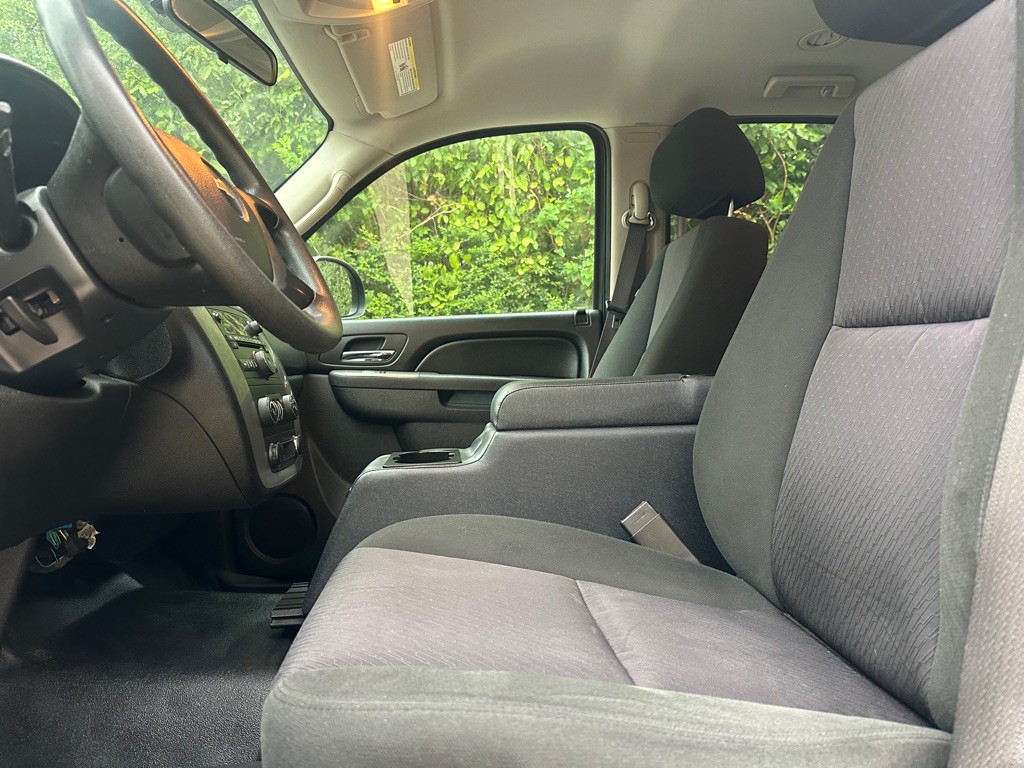 2011 Chevrolet Tahoe Image 9
