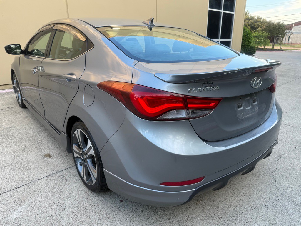 2015 Hyundai Elantra Image 15