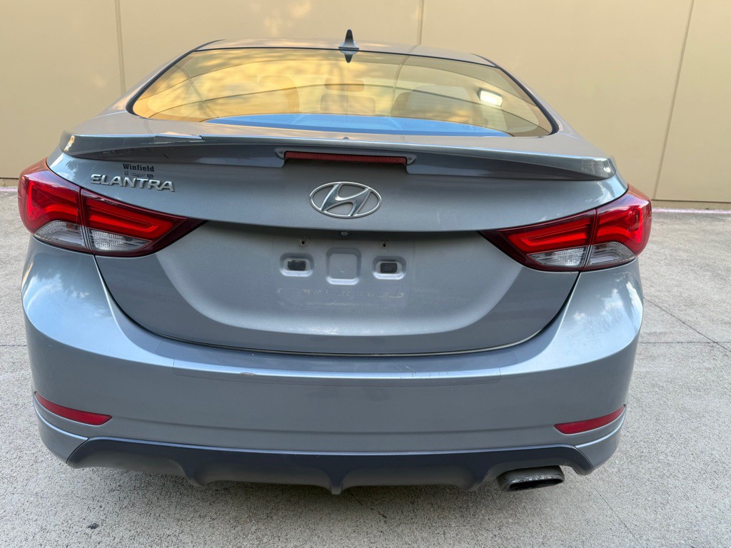 2015 Hyundai Elantra Image 20