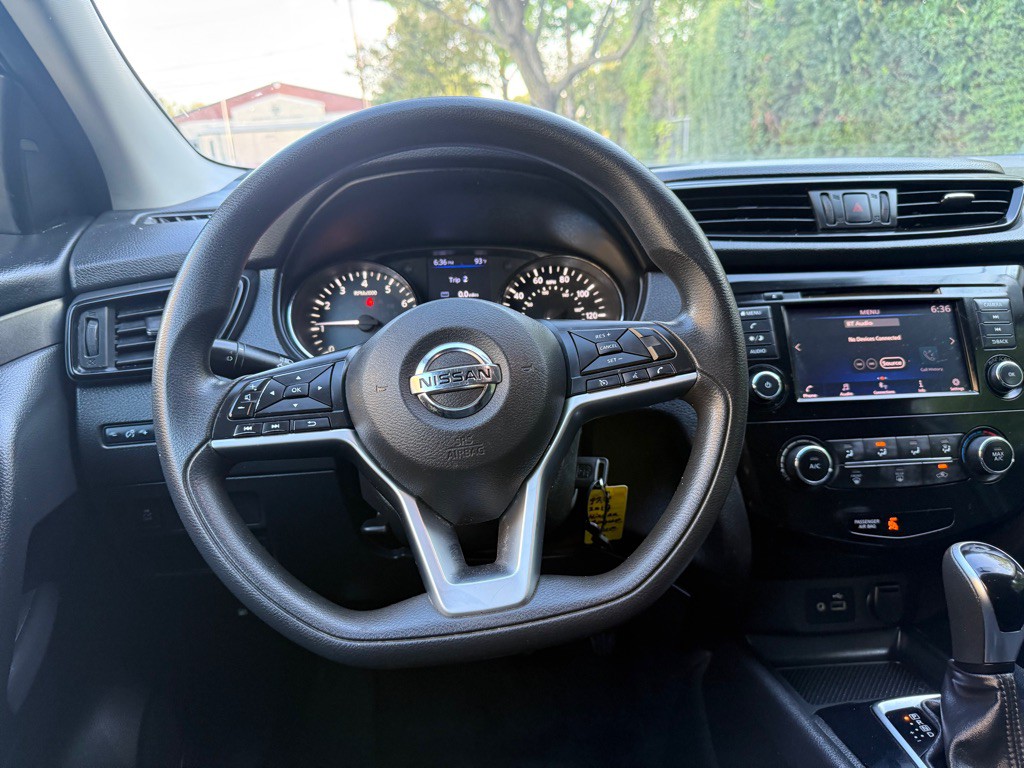 2019 Nissan Rogue Image 7