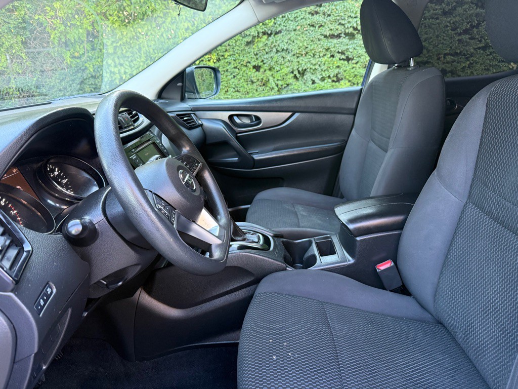 2019 Nissan Rogue Image 9