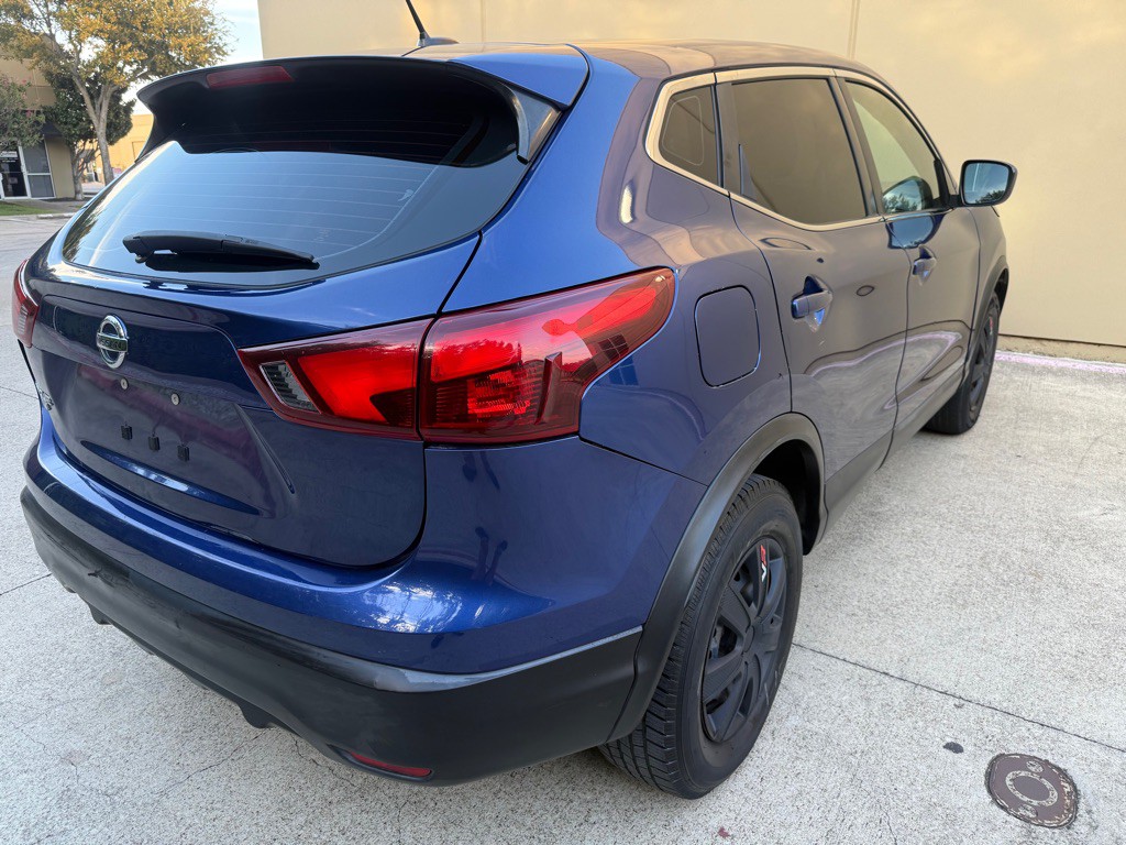 2019 Nissan Rogue Image 11