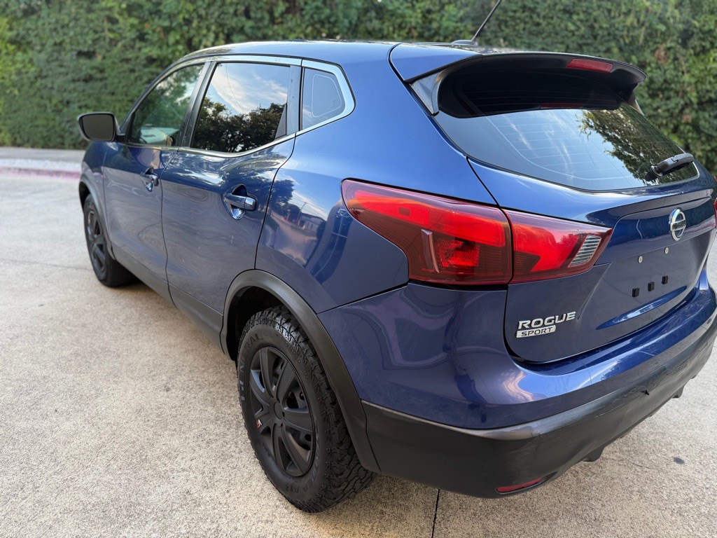 2019 Nissan Rogue Image 15