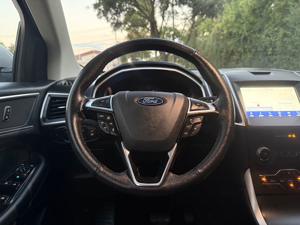2019 Ford Edge Image 7