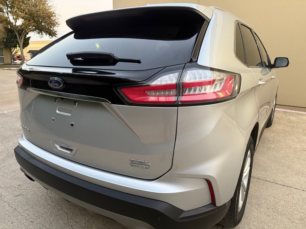 2019 Ford Edge Image 11