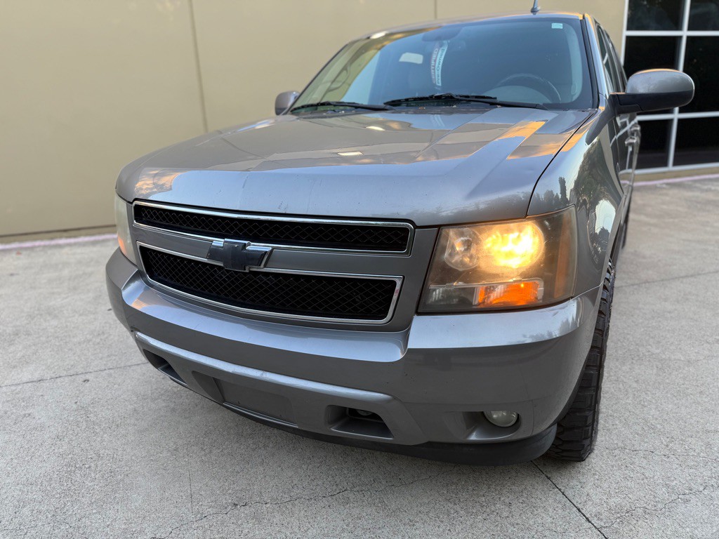 2008 Chevrolet Avalanche Image 10
