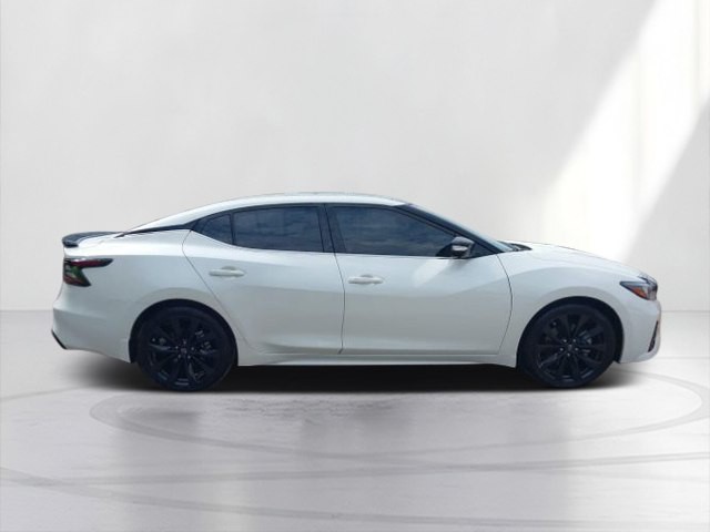 2023 Nissan Maxima Image 10