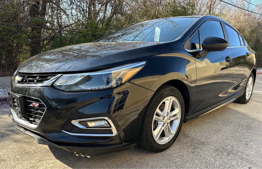 2017 Chevrolet Cruze Image 3