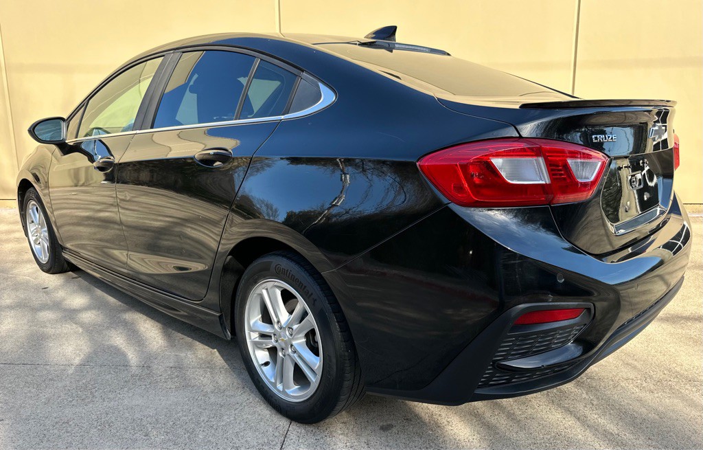 2017 Chevrolet Cruze Image 18