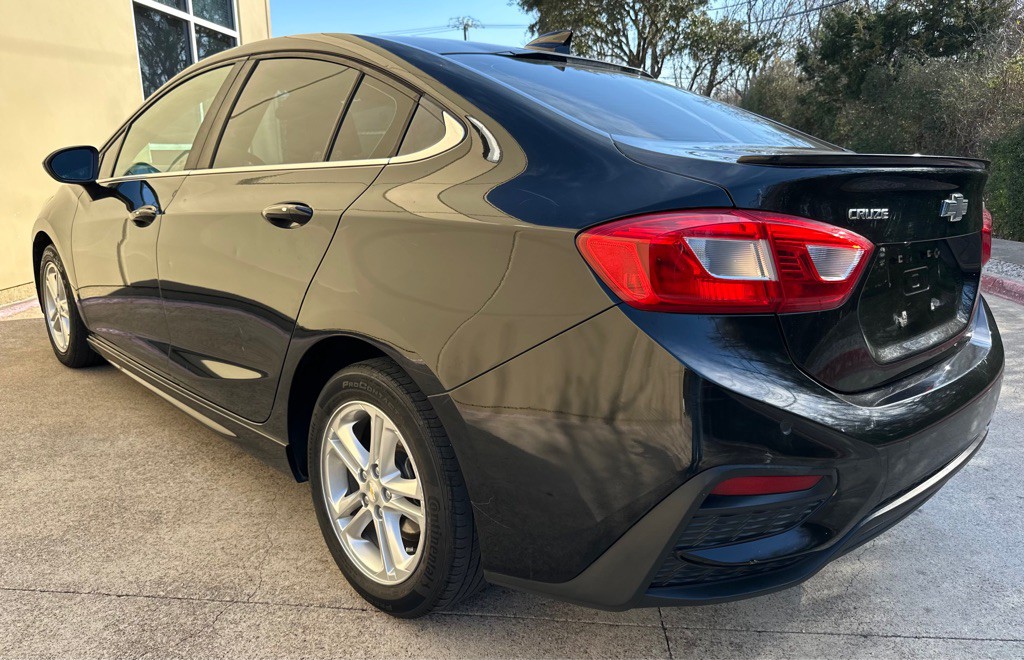 2017 Chevrolet Cruze Image 24