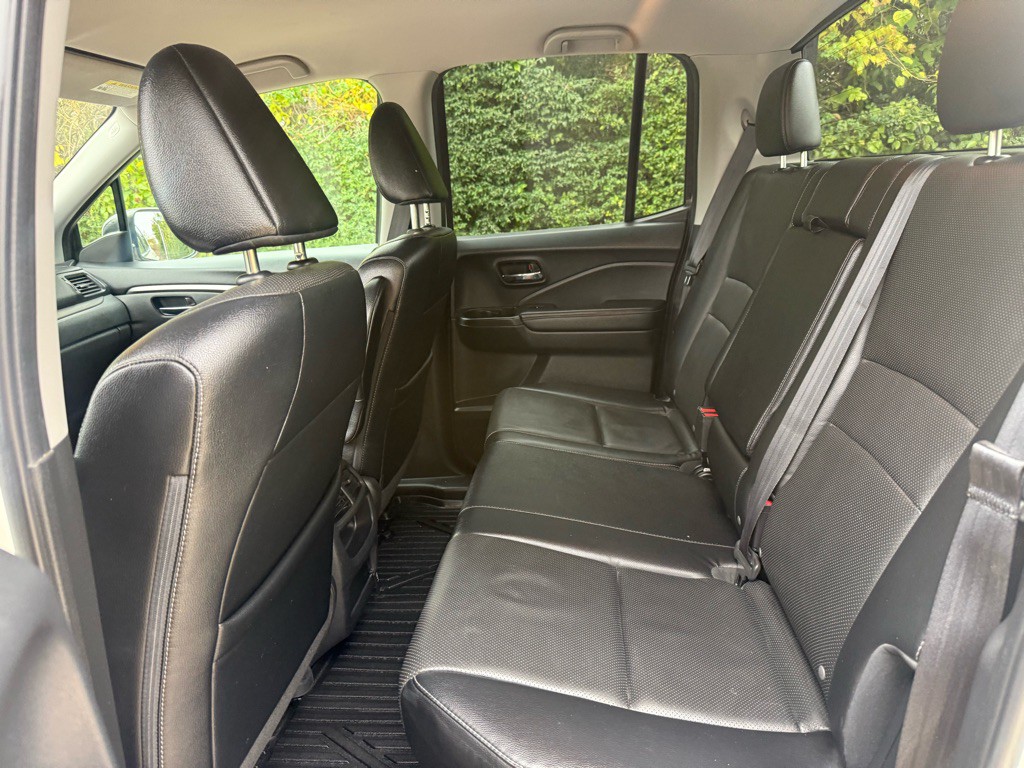 2017 Honda Ridgeline Image 10