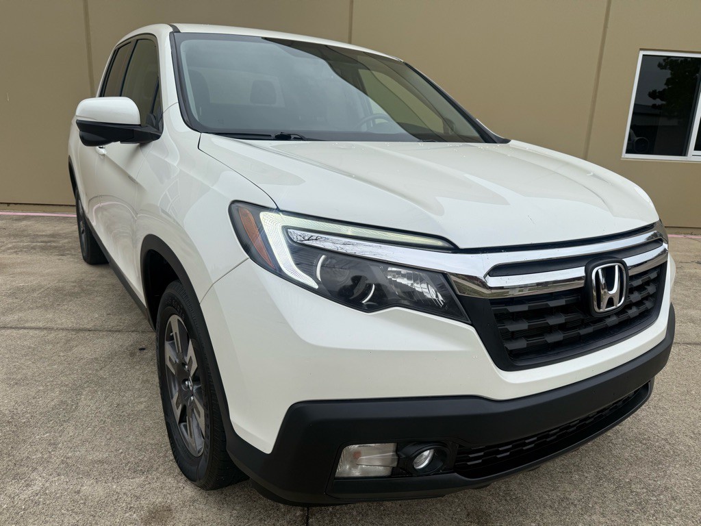 2017 Honda Ridgeline Image 15