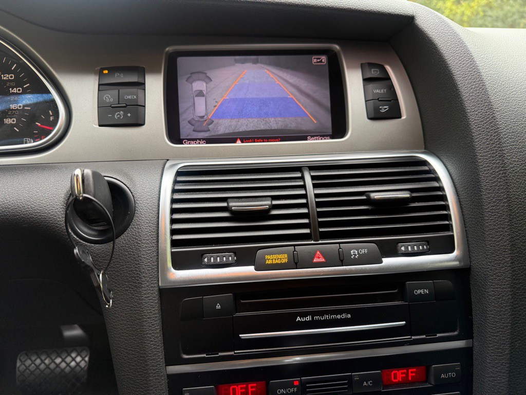 2014 Audi Q7 Image 9