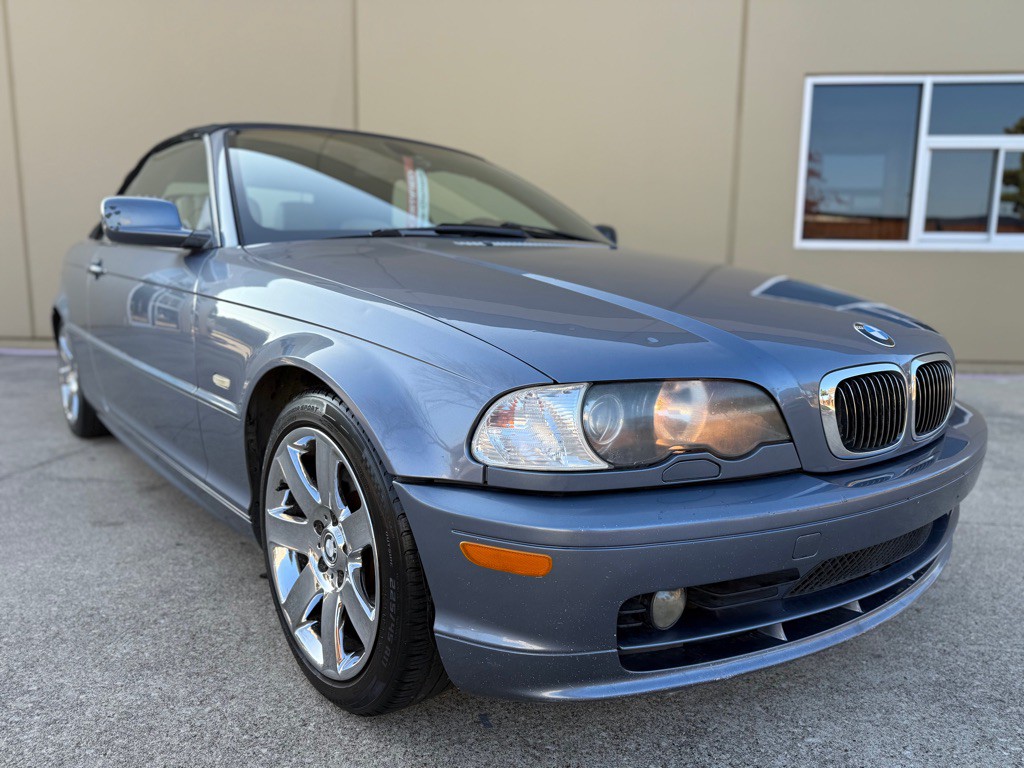 2003 BMW 3 Series Image 3