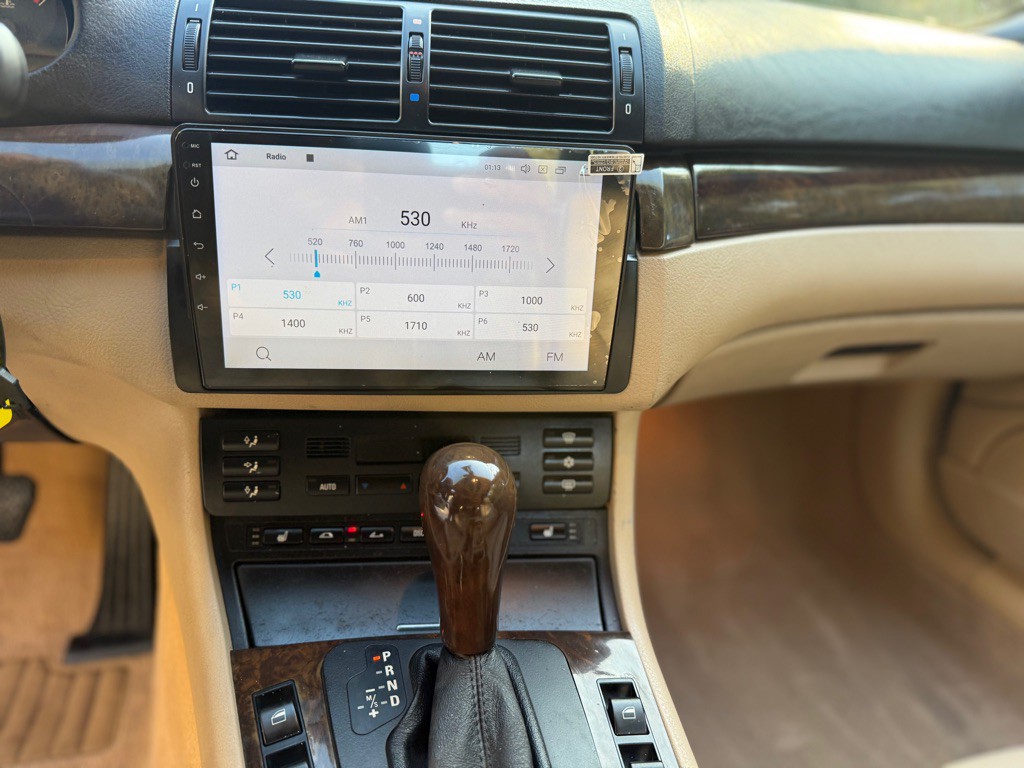 2003 BMW 3 Series Image 7