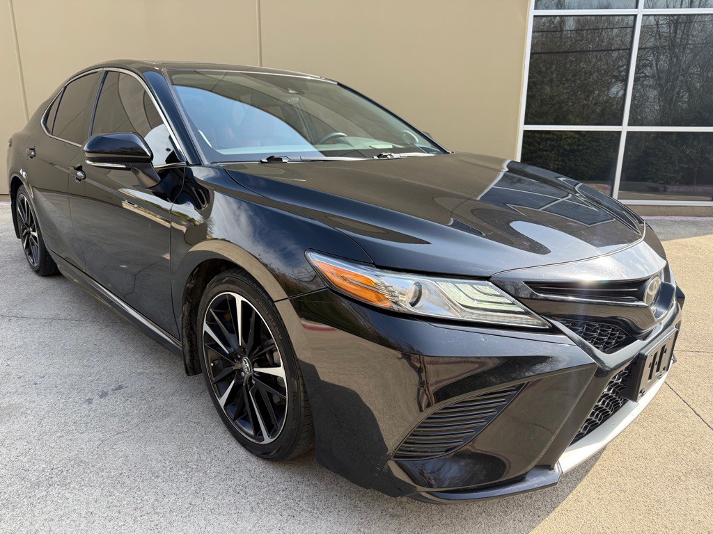 2019 Toyota Camry Image 3