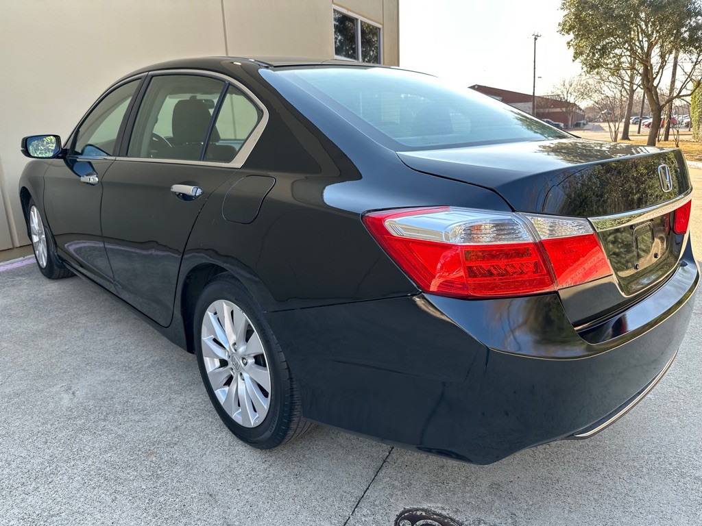 2015 Honda Accord Image 13