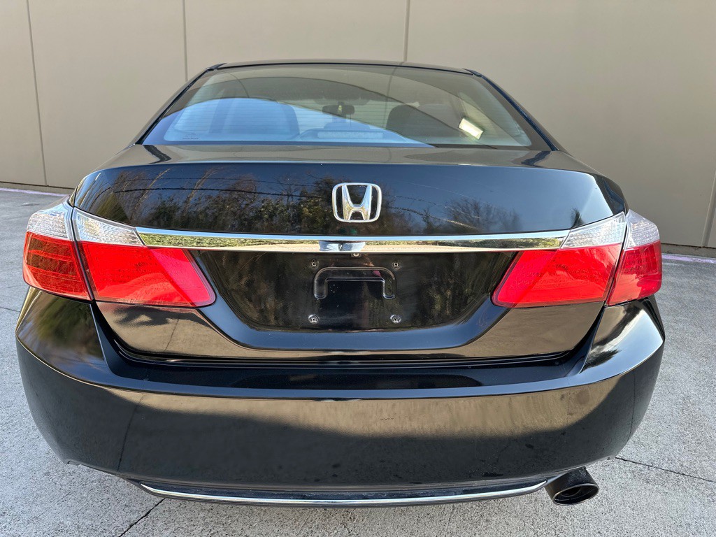 2015 Honda Accord Image 14