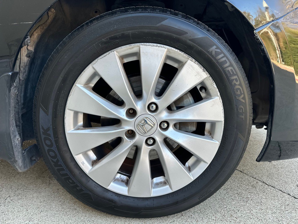 2015 Honda Accord Image 16