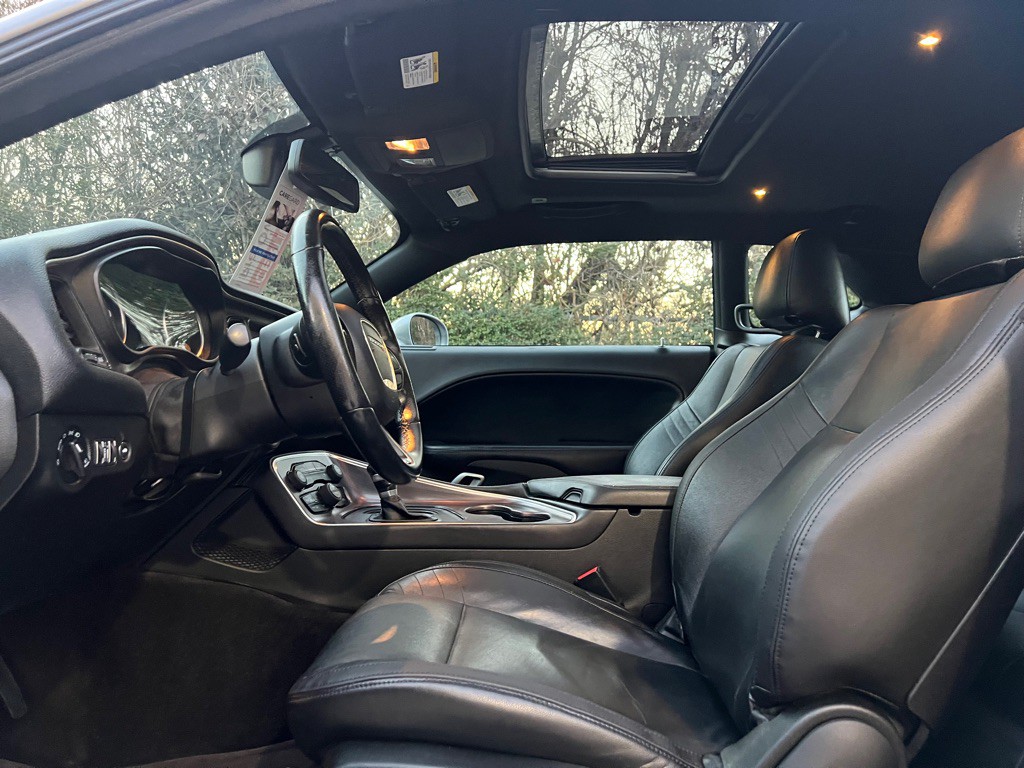 2018 Dodge Challenger Image 8